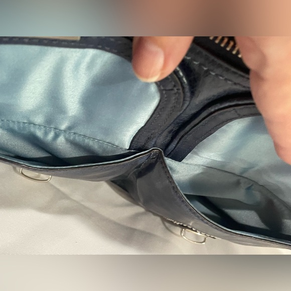 Coach M1193-18996 Navy Leather Shoulder Bag with front utility pockets - Picture 7 of 8